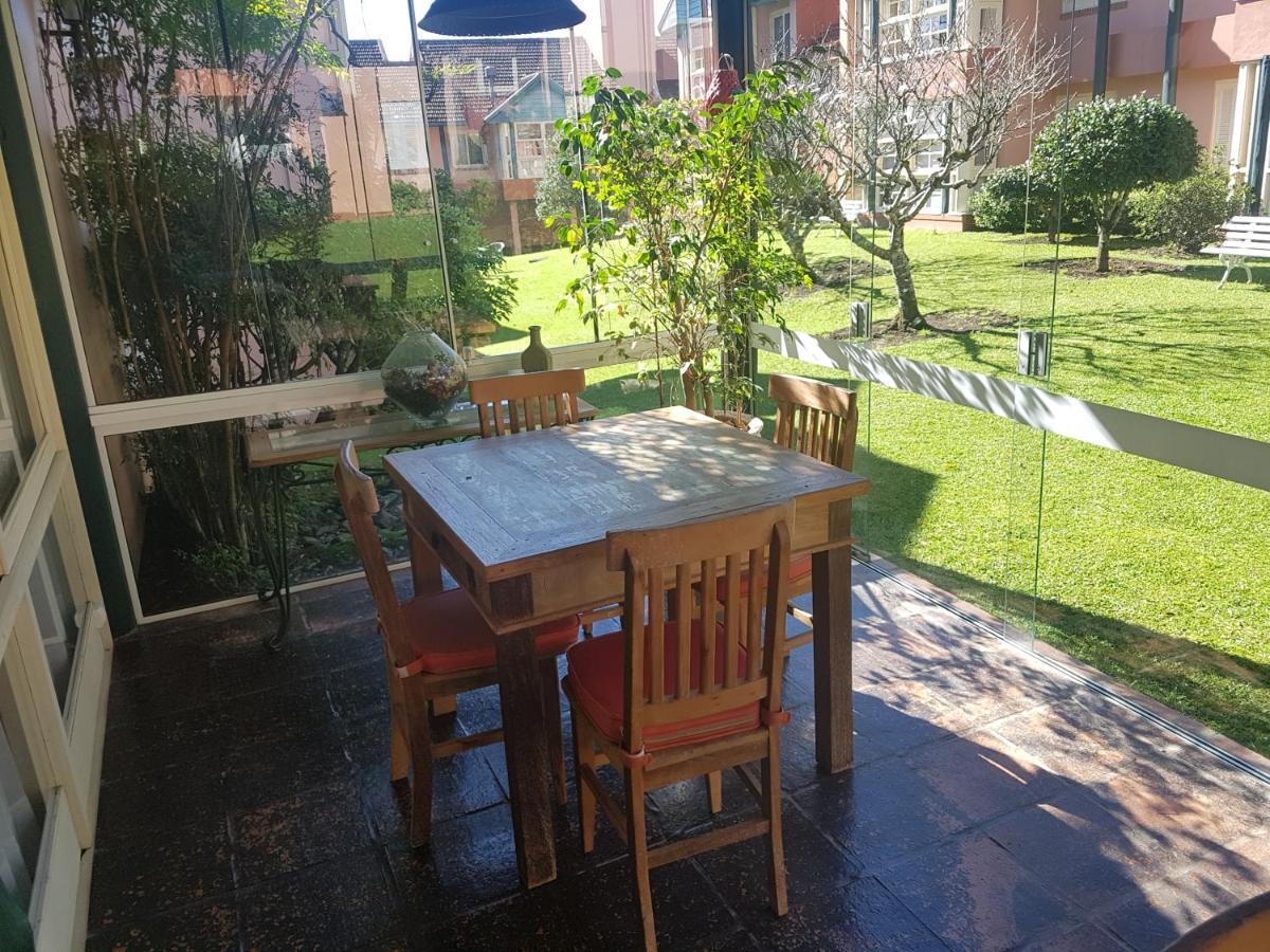 그라마도 Confortavel Apartamento Proximo Ao Lago Negro 아파트 외부 사진