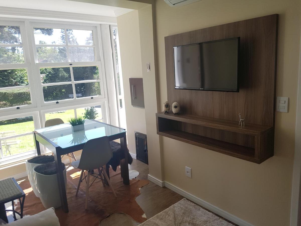 그라마도 Confortavel Apartamento Proximo Ao Lago Negro 아파트 외부 사진